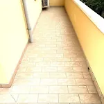 Condominio Simma Giallo E Azzurro Apartman