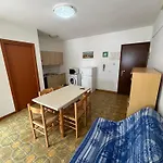 Condominio Simma Giallo E Azzurro Apartman