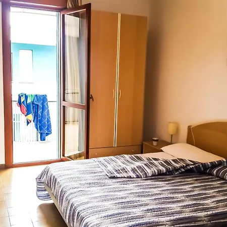Condominio Simma Giallo E Azzurro Апартаменты