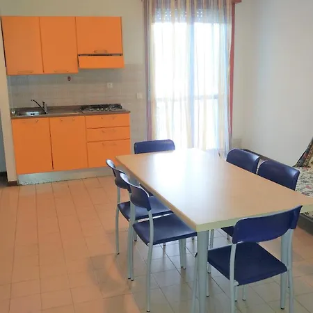 Condominio Simma Giallo E Azzurro Апартаменты *