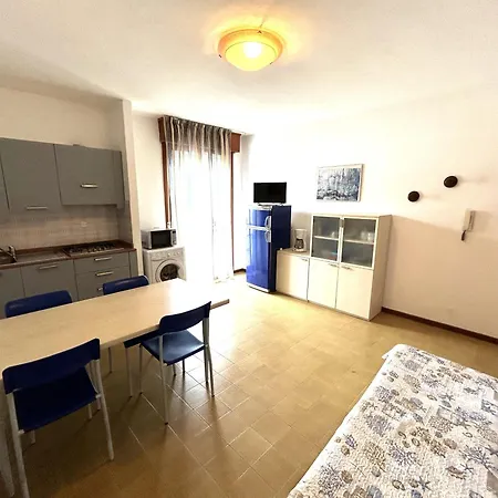 Condominio Simma Giallo E Azzurro Апартаменты *