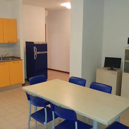 Apartamento Condominio Simma Giallo E Azzurro Bibione