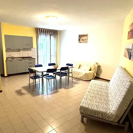 Condominio Simma Giallo E Azzurro Διαμέρισμα