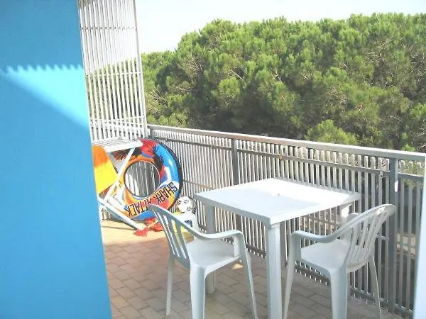 아파트 Condominio Simma Giallo E Azzurro *