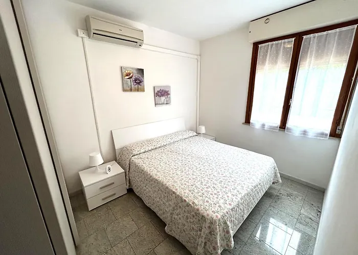 Condominio Simma Giallo E Azzurro Bibione