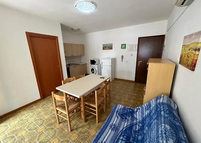 Condominio Simma Giallo E Azzurro 아파트