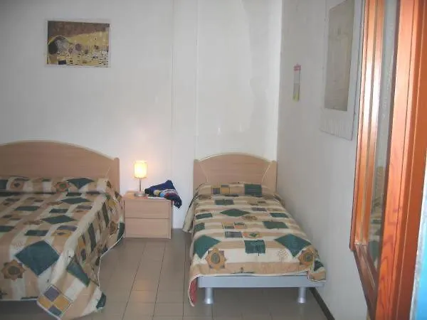 아파트 Condominio Simma Giallo E Azzurro